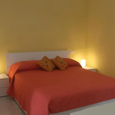 Dieci Maggio- Beb Dory, Nemo, Guizzo 住宿加早餐酒店