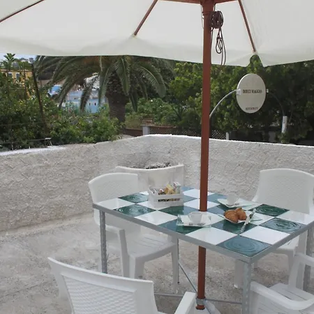 Dieci Maggio- Beb Dory, Nemo, Guizzo Bed & Breakfast *