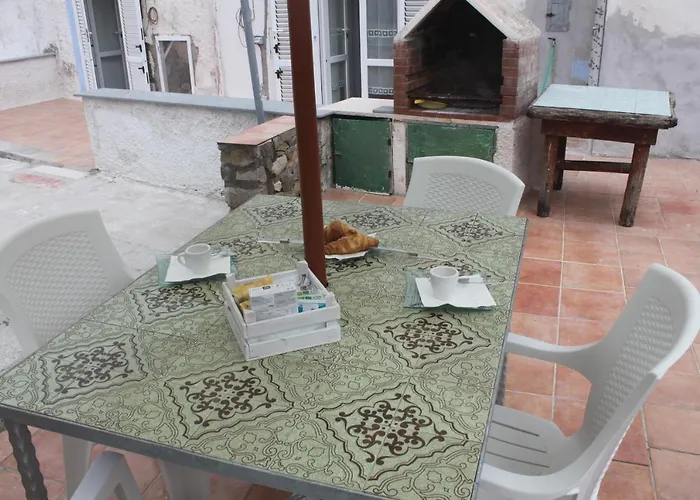 Bed & Breakfast Dieci Maggio- Beb Dory, Nemo, Guizzo 3*